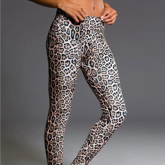 Onzie High Rise Leggings Sz M/L - Picture 6 of 6